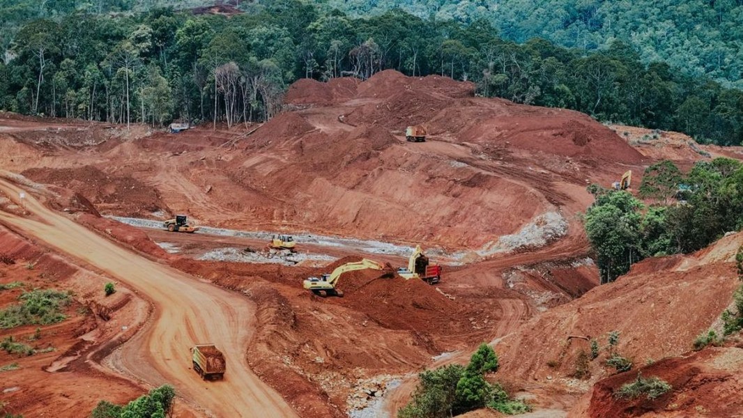 Partai Golkar Dukung Penghentian Sementara Pertambangan Nikel di Raja Ampat: Langkah Strategis untuk Keberlanjutan Lingkungan
