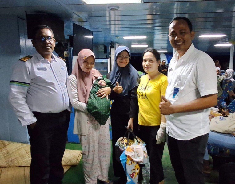 Ira Puspadewi Lahir di Kapal ASDP, Sebuah Kisah tentang Kehidupan dan Harapan