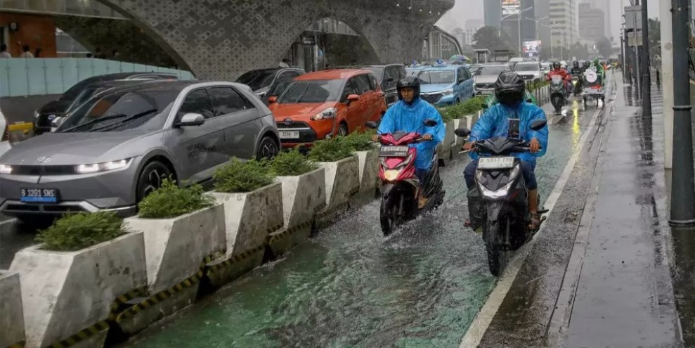 BMKG Prakiraan Hujan Ringan Melanda Jakarta Selasa Siang 3 Maret 2026