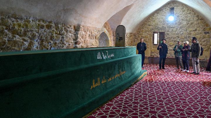 Ziarah Spiritual ke Makam Nabi Syuaib di Yordania Jadi Sorotan Wisata Religi Dunia Islam 2026