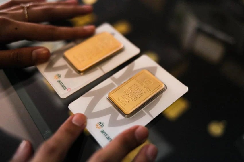 Harga Emas Antam Tembus Rekor Baru Rp3.045.000 Per Gram Praktis