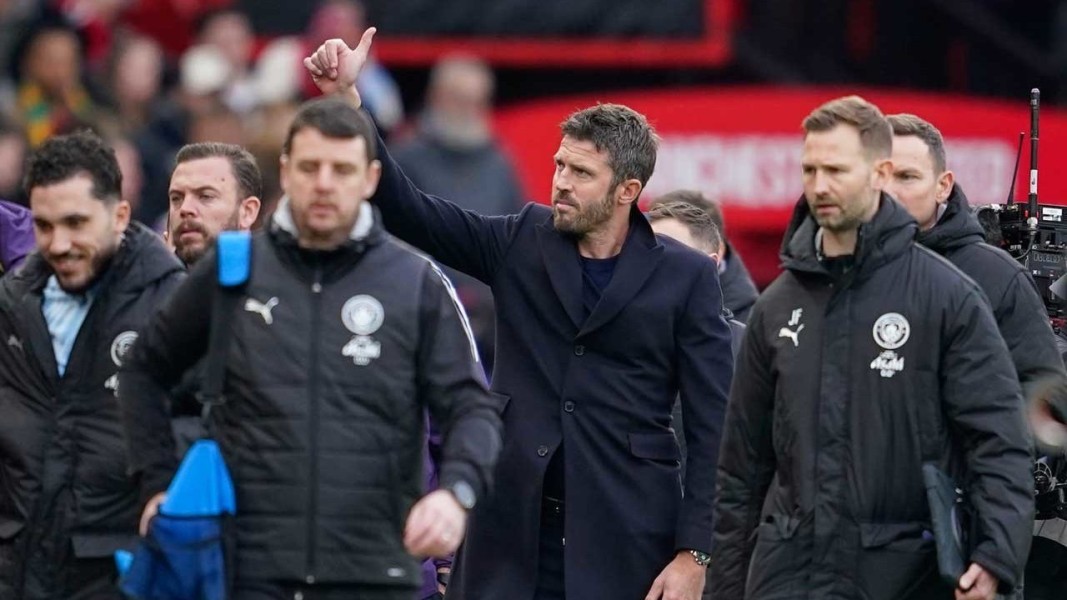 Michael Carrick Bangkitkan Manchester United dengan Cara Sederhana