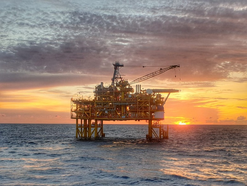 Harga Minyak Dunia Tertekan Produksi OPEC Meningkat