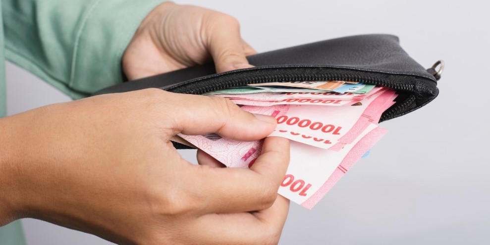 Agar THR Lebaran Tidak Cepat Habis Gunakan Metode 50-30-20