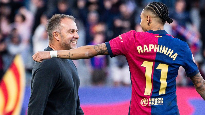 Hansi Flick Desak Penjualan Empat Pemain Barcelona dalam Waktu Singkat