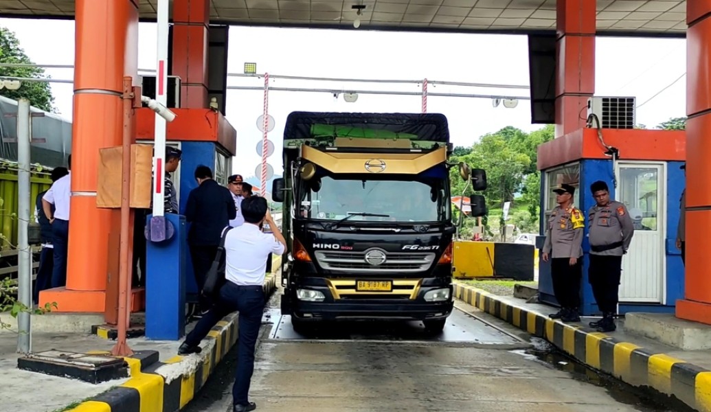 Mulai Januari Kemenhub Akan Uji Coba Penindakan Truk Odol