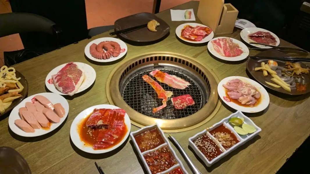 7 Rekomendasi Restoran All You Can Eat di Bekasi untuk Menikmati Makan Puas Bersama Keluarga dan Teman