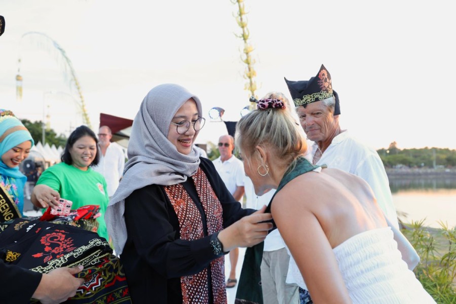 Banyuwangi Sambut Meriah Kapal Sail to Indonesia 2025