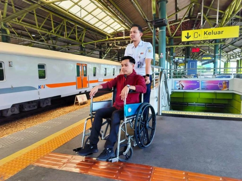 KAI Commuter Tingkatkan Layanan Inklusif untuk Semua Penumpang