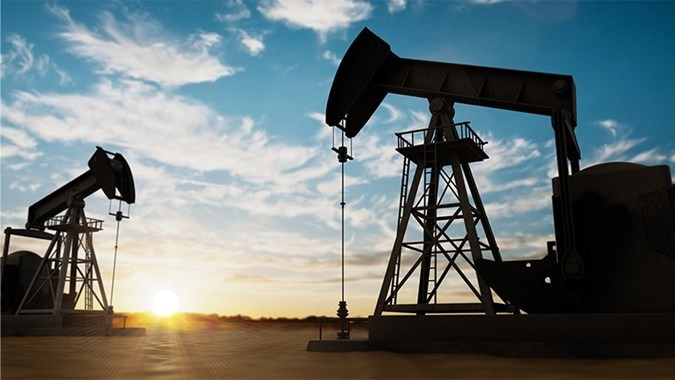 Harga Minyak Mentah Dunia Merosot Saat Nilai Timah Melonjak Tajam