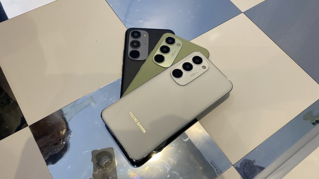 Tecno Spark 40 Pro Series Tawarkan Teknologi Ultra Tipis