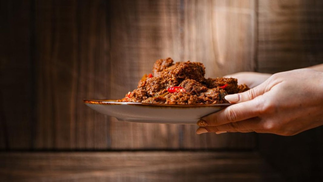 Cara Bekukan Rendang Agar Awet Lama dan Tetap Empuk Saat Disantap