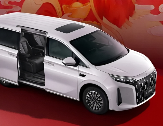 BYD Hadirkan MPV 7-Seater Linghui M9 Untuk Revolusi Layanan Taksi Online