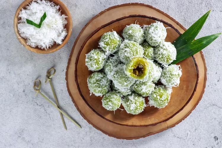 Klepon Tradisional, Camilan Manis yang Tetap Digemari Generasi