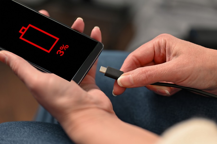 7 Ciri Baterai HP Bocor! Kenali Penyebab dan Cara Mengatasinya