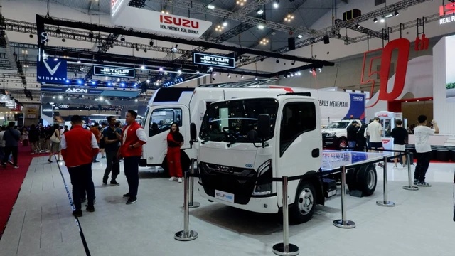 Isuzu Pamer Enam Kendaraan Unggulan di GIIAS 2025