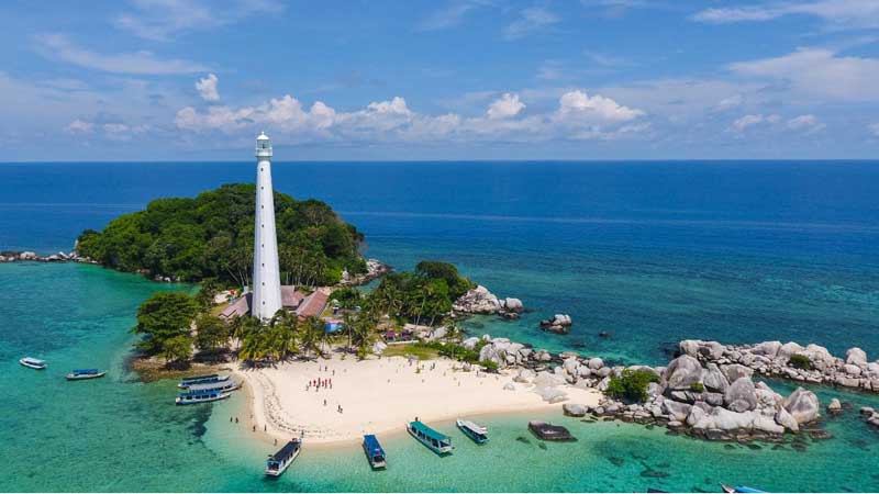 Pesona Alam Belitung Bikin Liburan Makin Seru