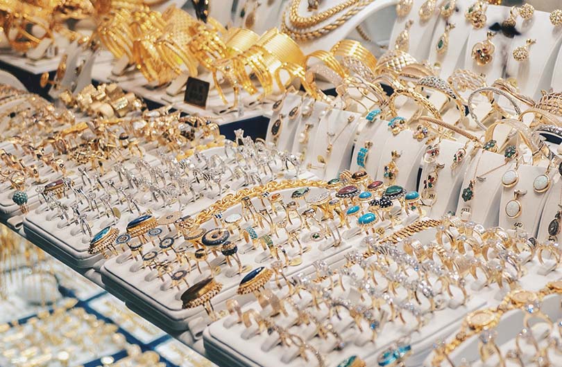 Update Harga Emas Perhiasan Hari Ini, Jumat 1 Agustus 2025 Naik