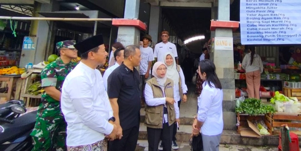 Pemprov Jateng Bulog Siap Intervensi Harga Kebutuhan Pokok Lebaran