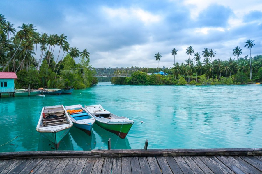 Pulau Derawan: Surga Tropis dengan Laut dan Pantai Memukau