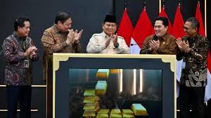 Presiden Prabowo Resmikan Layanan Bank Emas Pertama di Indonesia untuk Inklusi Keuangan Syariah