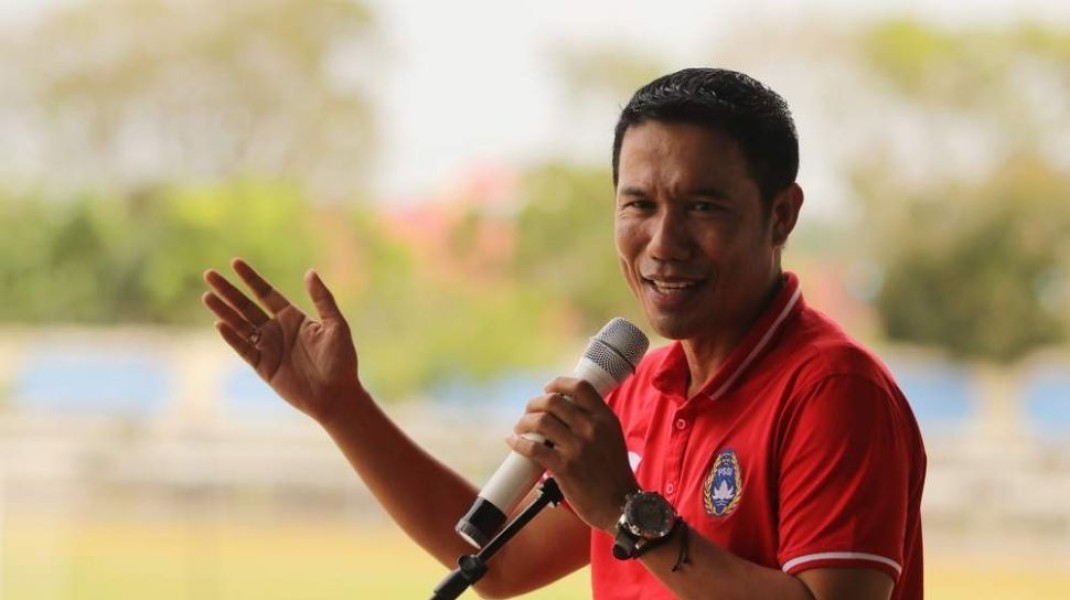 Yunus Nusi Siap Kolaborasi Sepak Bola dan Bandara Lewat Angkasa Pura