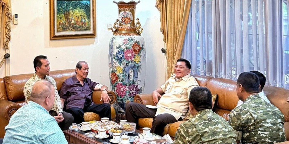 Menhan Sjafrie Sjamsoeddin Teladani Kepemimpinan Widodo AS untuk TNI Nasional