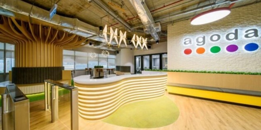 Agoda Adalah: Cara Mudah Pesan Hotel dan Tiket Perjalanan Online