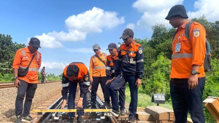 PT KAI Daop 1 Jakarta Tingkatkan Keamanan Operasional Kereta Api Jelang Lebaran 2025 Melalui Cek Lintas Jalan Kaki