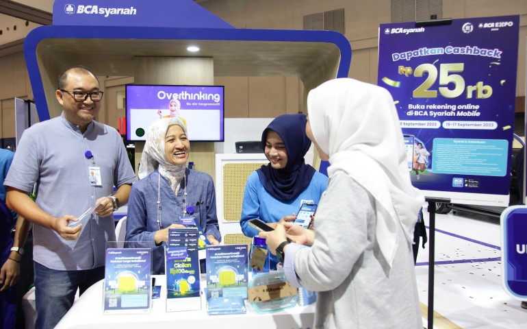 BCA Syariah Dapat Amanah Kelola Wakaf Uang