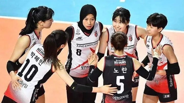 Timnas Voli Putri Vs O2C Bandung: Megawati Comeback