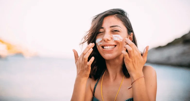 Panduan Memilih Sunscreen Usia 40 Tahun dari Dokter Ahli