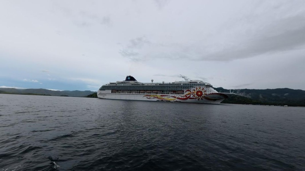 Kunjungan Kapal Pesiar ke Labuan Bajo Meningkat Pesat, 21 Kapal Bersandar di Awal 2025