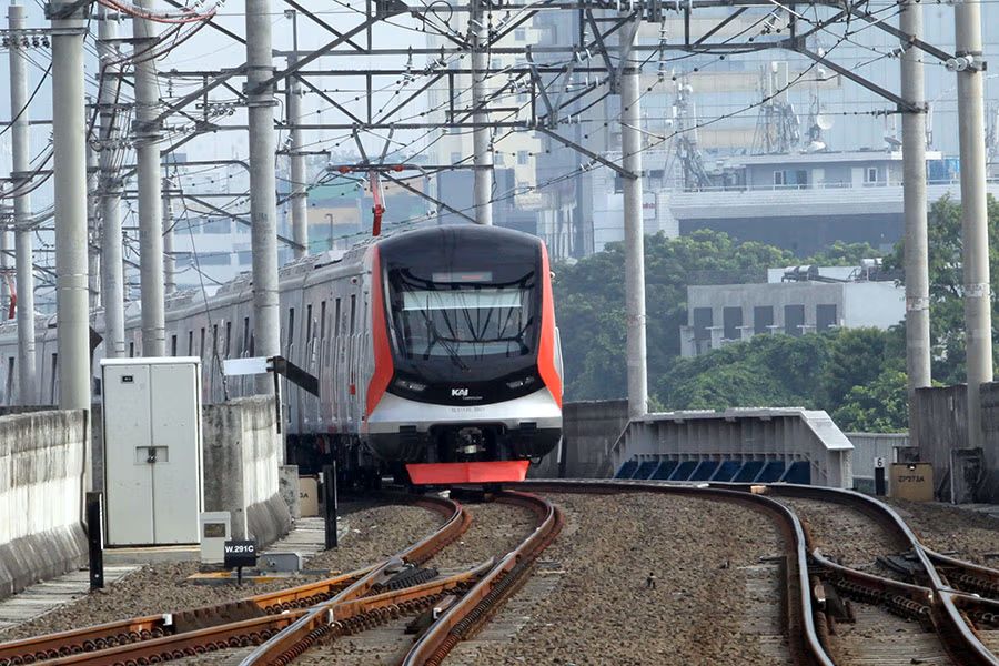 KAI Siapkan Elektrifikasi Jalur KRL Dorong Mobilitas Wilayah Penyangga Target Rampung Sebelum 2029