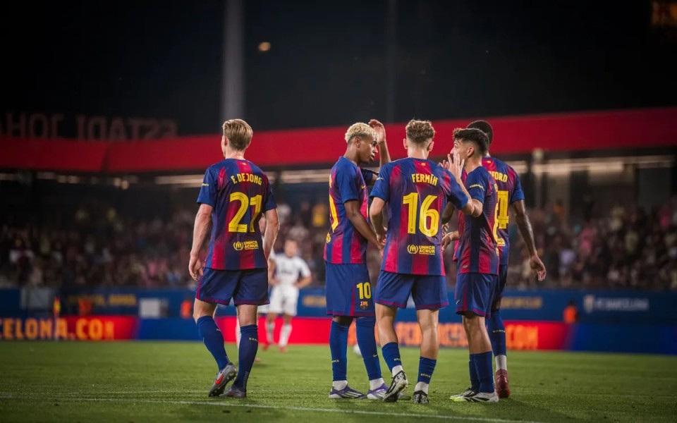 Barcelona Fokus Stabilitas di Bursa Transfer 2025