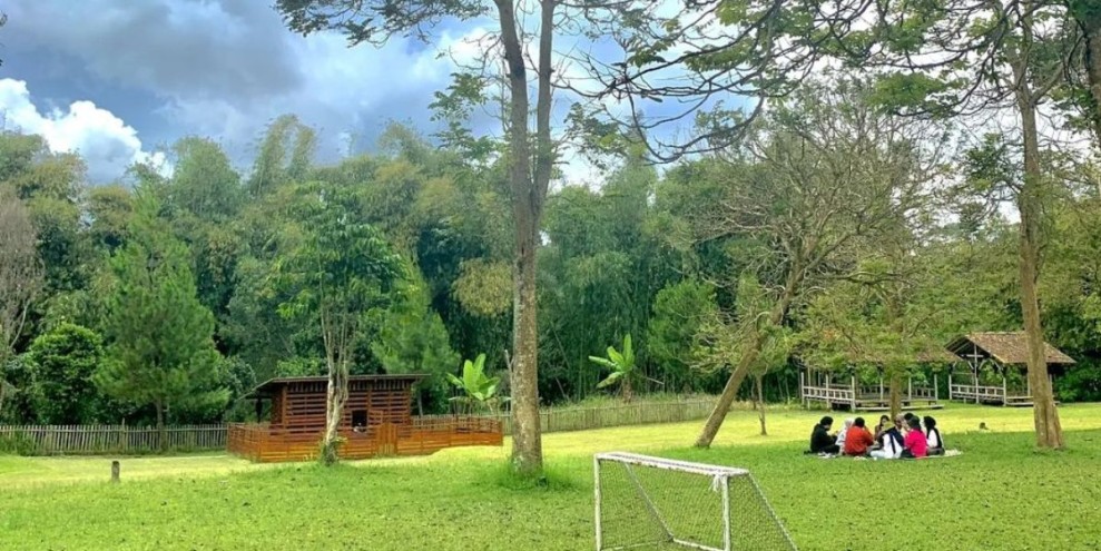 12 Tempat Piknik di Bandung dengan Suasana Alam yang Menyejukkan