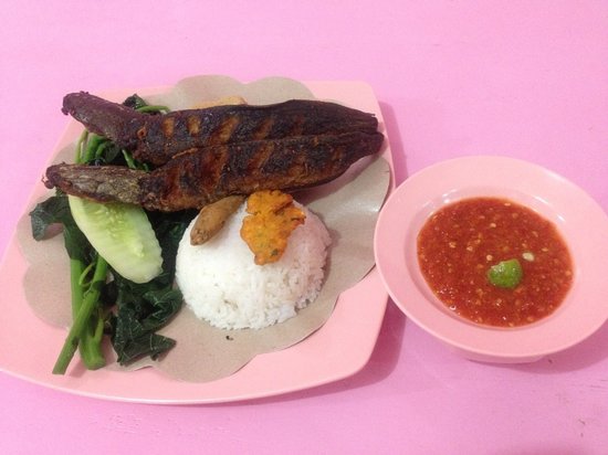 Kuliner Halal Bali yang Wajib Dicoba Wisatawan