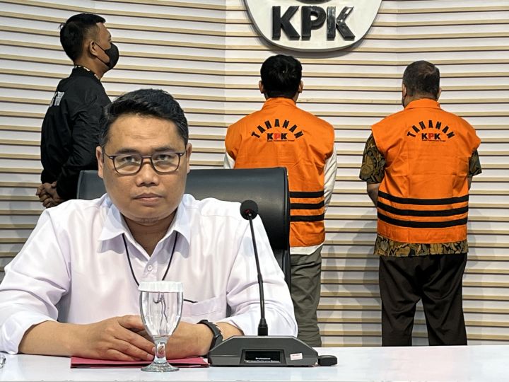 KPK Tangkap Dua Tersangka Kasus Korupsi Jual Beli Gas PGN, Sita Uang Tunai USD 1 Juta