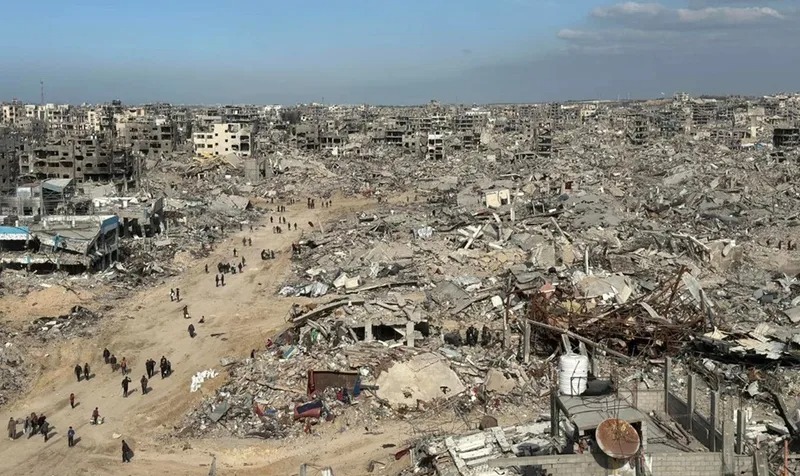 Drone Israel Jatuhkan Gas Air Mata ke Kerumunan di Tepi Barat Menjelang Pembebasan Tahanan Palestina