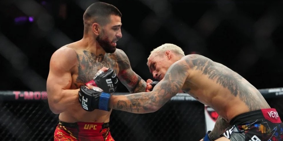 UFC Jadwalkan Laga Utama Topuria Lawan Gaethje di Gedung Putih