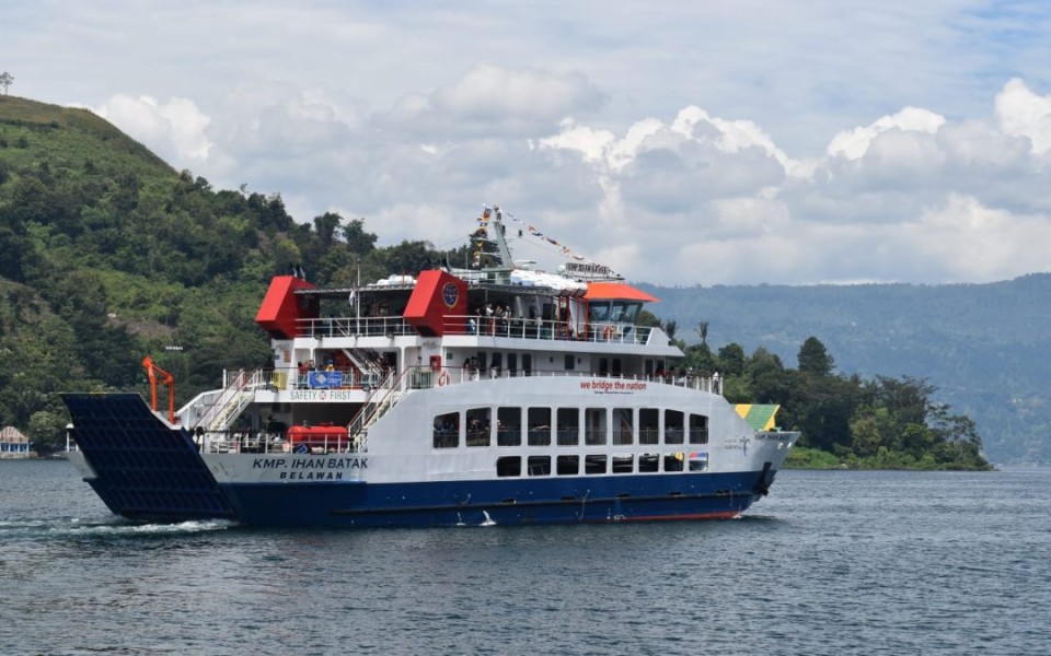 ASDP Perkuat Layanan Penyeberangan Danau Toba ASDP Perkuat Layanan Penyeberangan Danau Toba