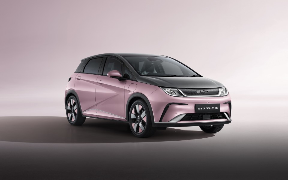 BYD Dolphin: Irit dan Canggih