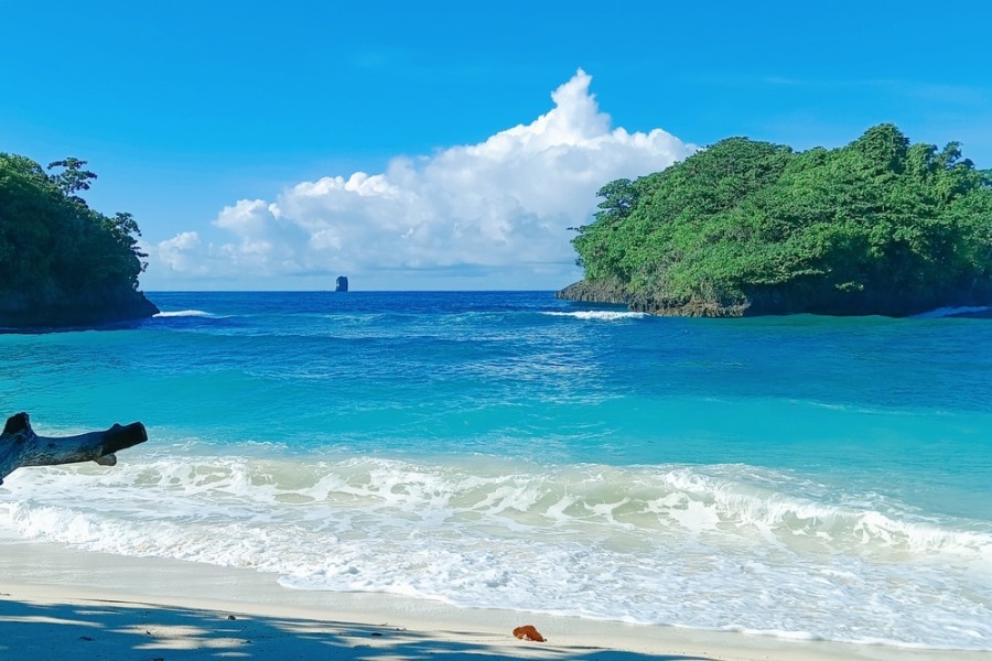 Wisata Pantai Tanjung Penyu Mas, Viral dan Jadi Primadona Malang Selatan
