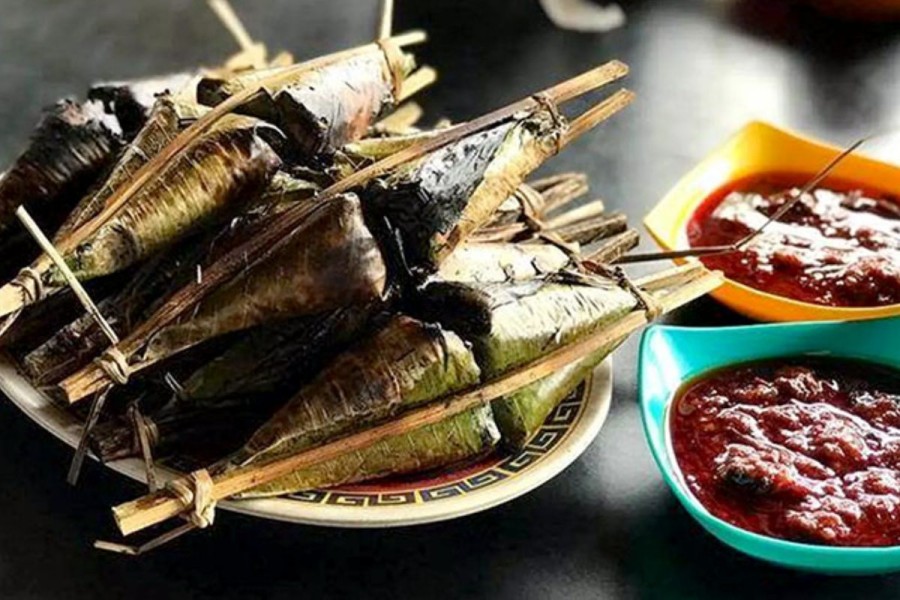 17 Makanan Khas Kalimantan Barat Terkenal Enak & Wajib Dicoba
