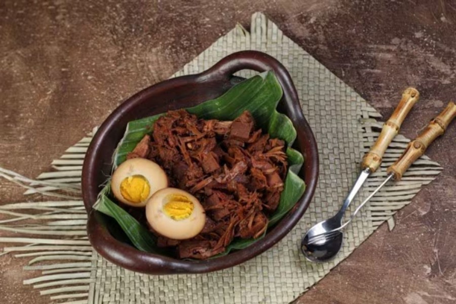 18 Makanan Khas Jogja Legendaris, Wajib Dicicipi Saat Libur Tahun Baru