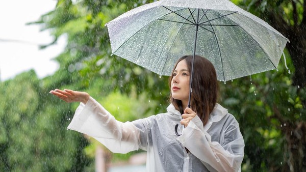 BMKG Prediksi Hujan Ringan Guyur Sebagian Besar Wilayah Indonesia BMKG Prediksi Hujan Ringan Guyur Sebagian Besar Wilayah Indonesia