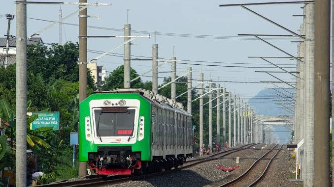 Kereta Api Prameks Tetap Layani Rute Jogja Kutoarjo di Tengah Dominasi KRL