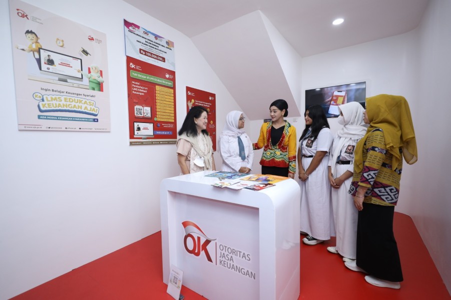 OJK Ajak Anak Muda Melek Finansial Sejak Awal