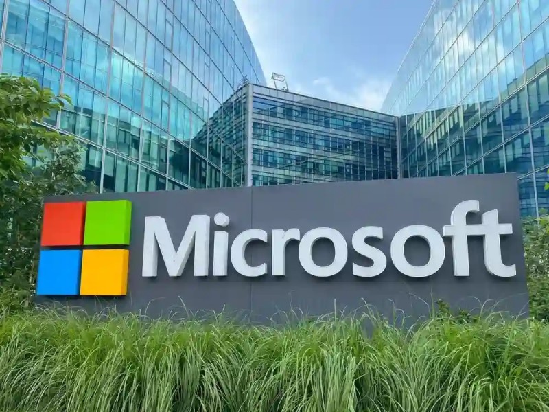 Microsoft Diversifikasi AI dengan Model Anthropic di Office