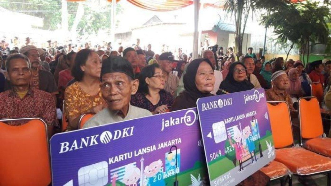 Pemprov DKI Cairkan Bansos KLJ 2025 untuk Lansia Tak Mampu, Rp300 Ribu Per Bulan Langsung Masuk Rekening